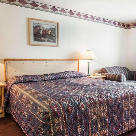 Rodeway Inn & Suites Spokane Valley Ngoại thất bức ảnh