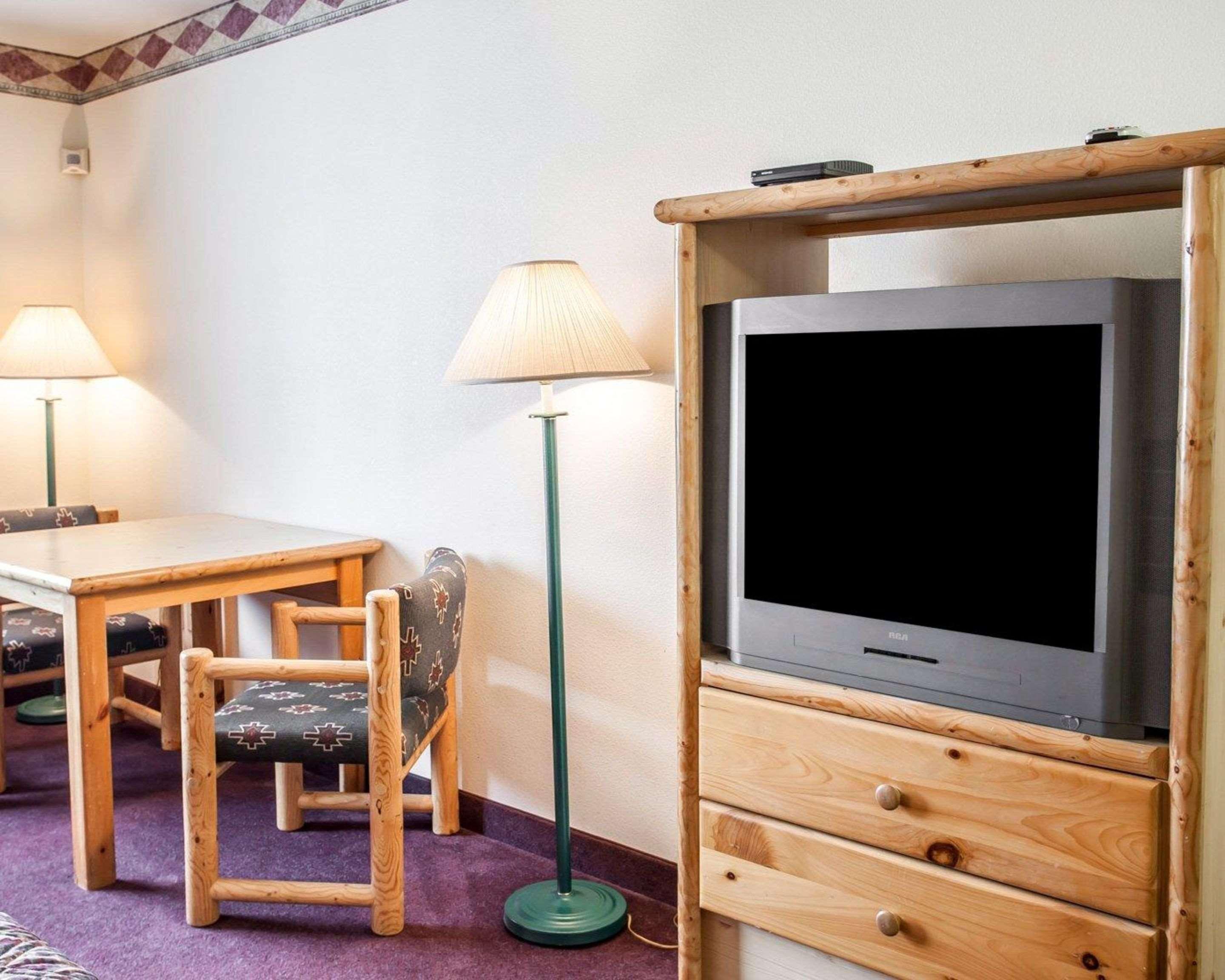Rodeway Inn & Suites Spokane Valley Ngoại thất bức ảnh