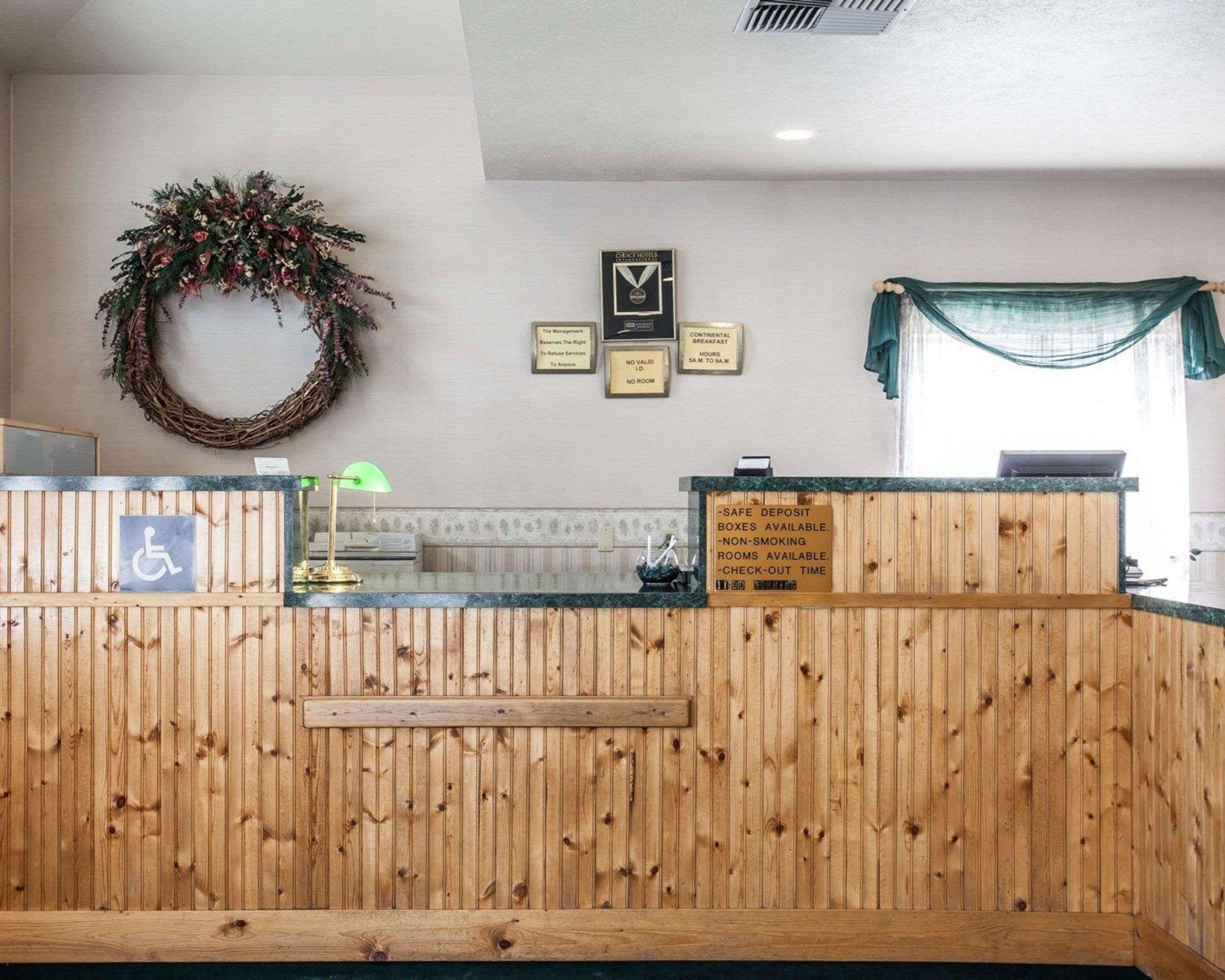 Rodeway Inn & Suites Spokane Valley Ngoại thất bức ảnh