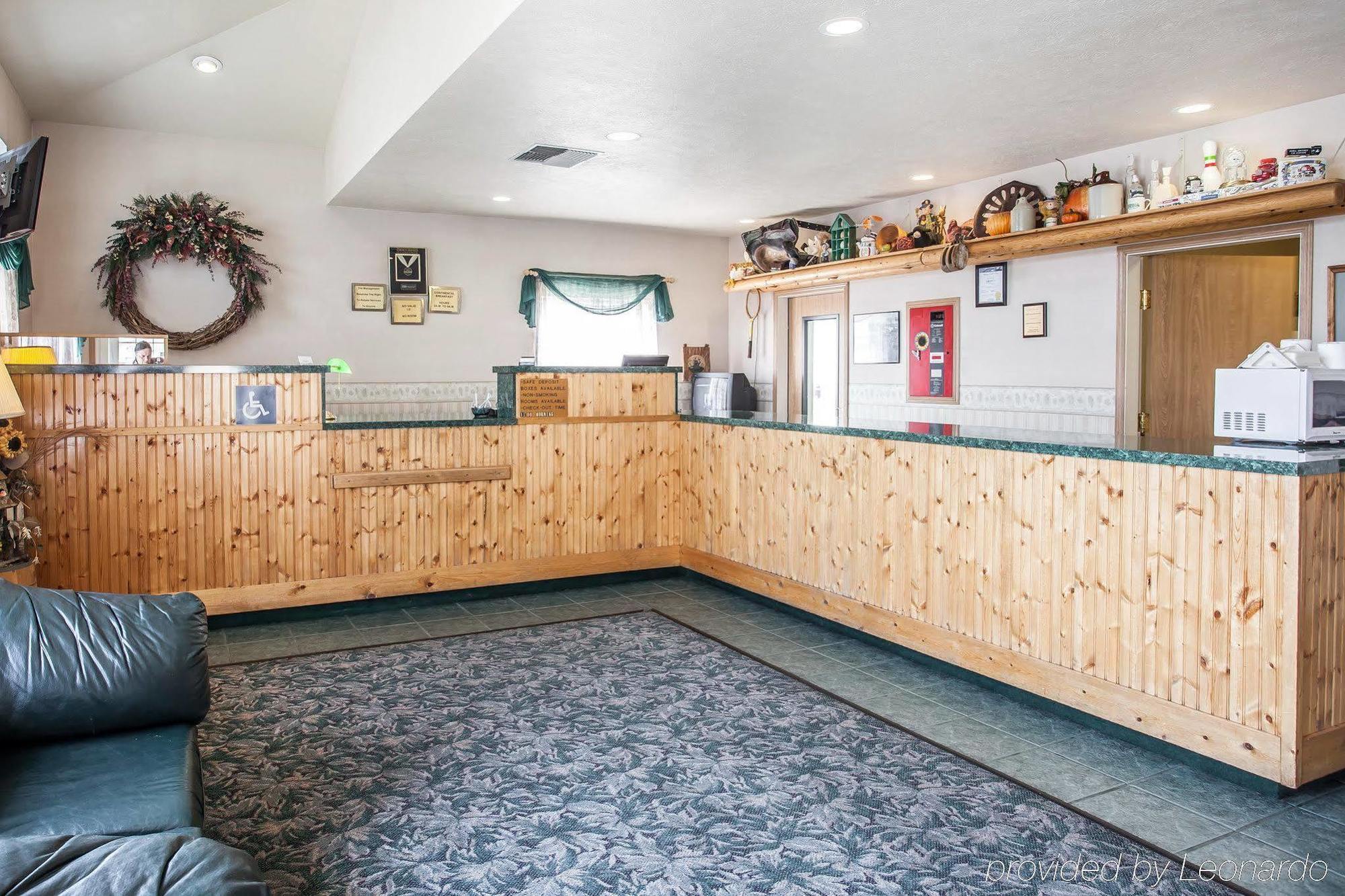 Rodeway Inn & Suites Spokane Valley Ngoại thất bức ảnh
