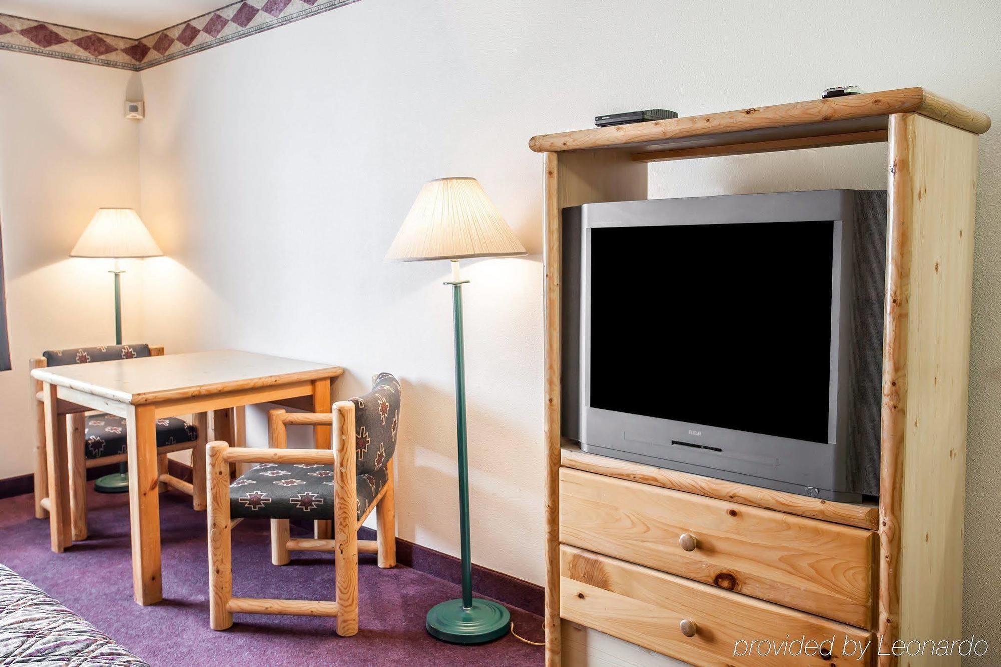 Rodeway Inn & Suites Spokane Valley Ngoại thất bức ảnh