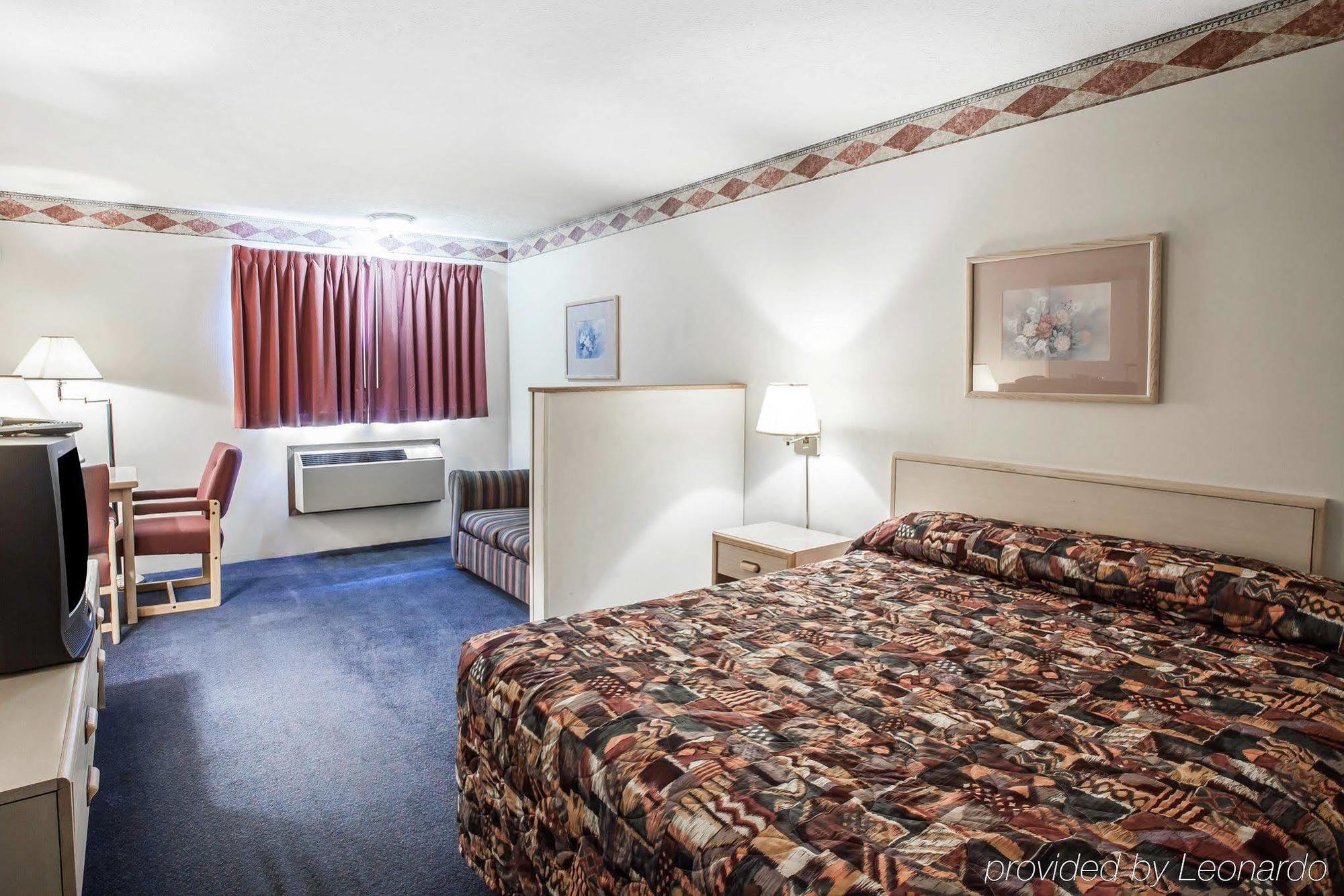 Rodeway Inn & Suites Spokane Valley Ngoại thất bức ảnh