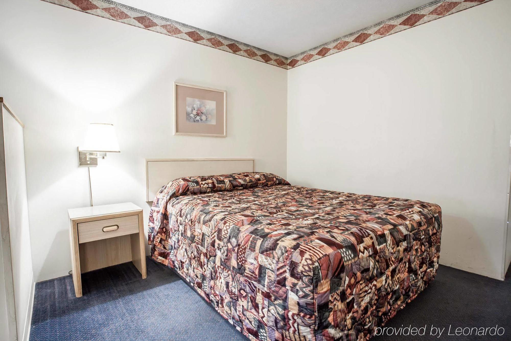 Rodeway Inn & Suites Spokane Valley Ngoại thất bức ảnh